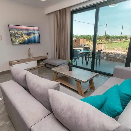 Aurora 3 - Family Comfort Near The Apartment